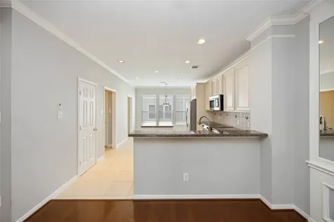 2909 W Dallas Street Houston TX 77019