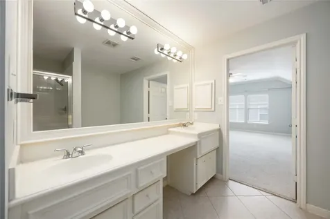 2909 W Dallas Street Houston TX 77019