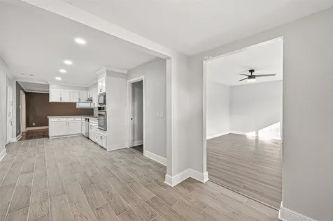 4729 Paradise Lane Houston TX 77048