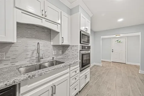 4729 Paradise Lane Houston TX 77048