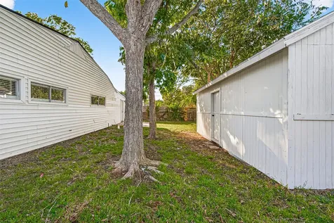 4729 Paradise Lane Houston TX 77048