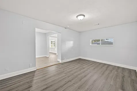 4729 Paradise Lane Houston TX 77048