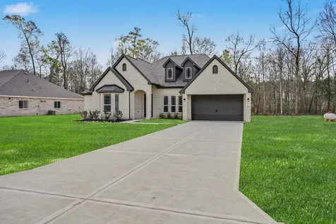 4512 Road 66112 Dayton TX 77535