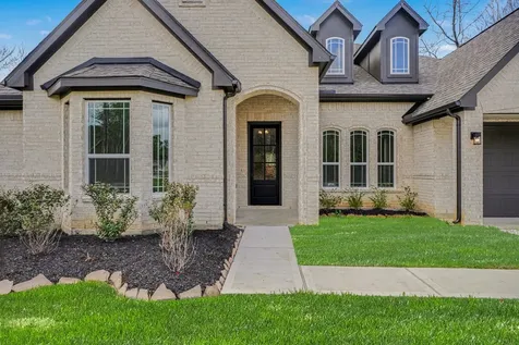4512 Road 66112 Dayton TX 77535