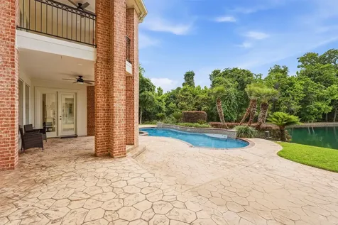 5002 Regency Drive Sugar Land TX 77479