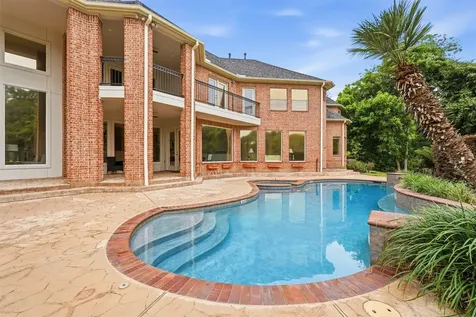 5002 Regency Drive Sugar Land TX 77479