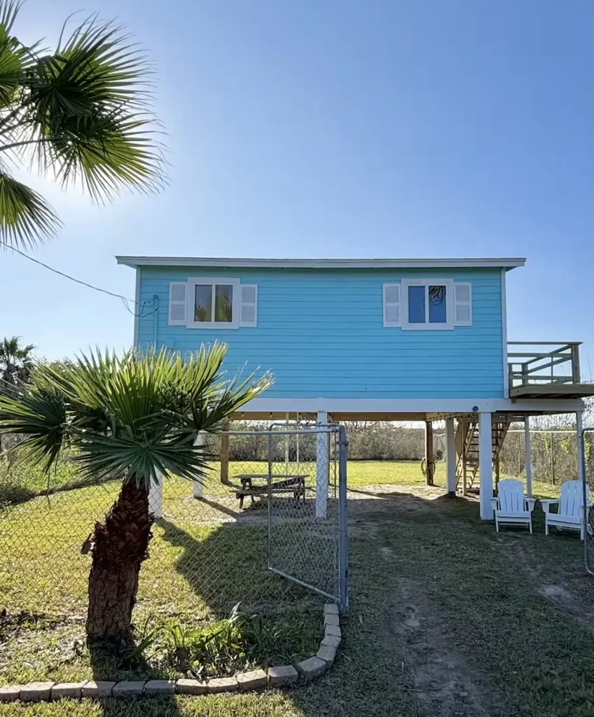 1337 Trinidad Lane Port Bolivar TX 77650