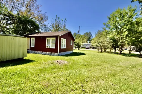 1807 Bell Street Dayton TX 77535