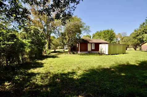 1807 Bell Street Dayton TX 77535