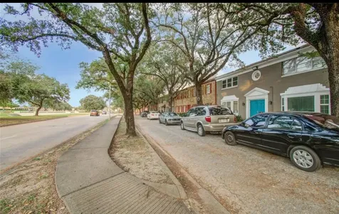 11609 Chimney Rock Road B Houston TX 77035
