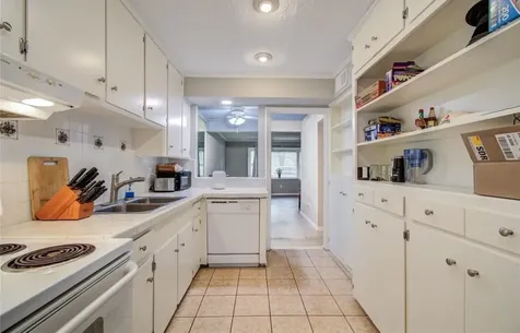 11609 Chimney Rock Road B Houston TX 77035