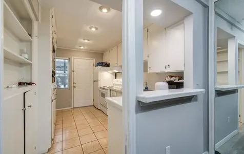 11609 Chimney Rock Road B Houston TX 77035
