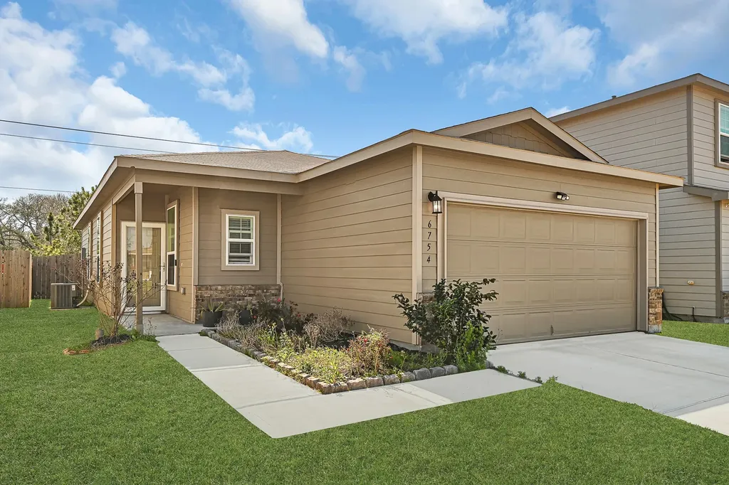6754 Hobby Wind Ridge Drive Houston TX 77075