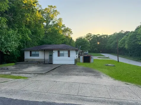 1201 El Road Huntsville TX 77320