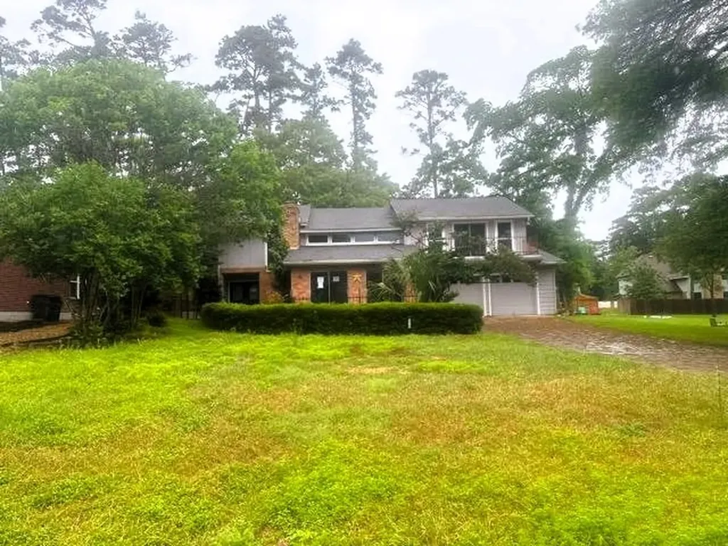 14155 Lakepoint Drive Willis TX 77318