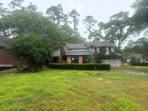 14155 Lakepoint Drive Willis TX 77318