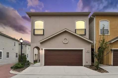 917 Mckinney Park Lane Houston TX 77003