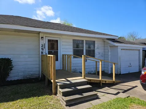 258 Owens Street Houston TX 77029