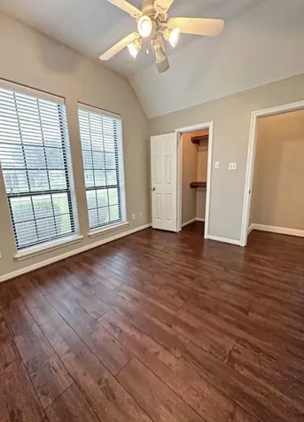 301 Williamsburg Avenue Clute TX 77531