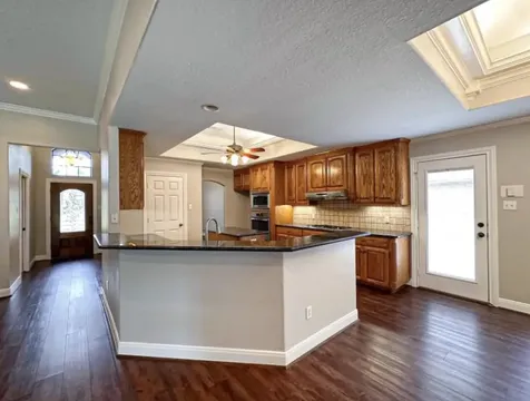 301 Williamsburg Avenue Clute TX 77531