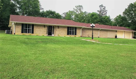 1904 N Pine Street Woodville TX 75979