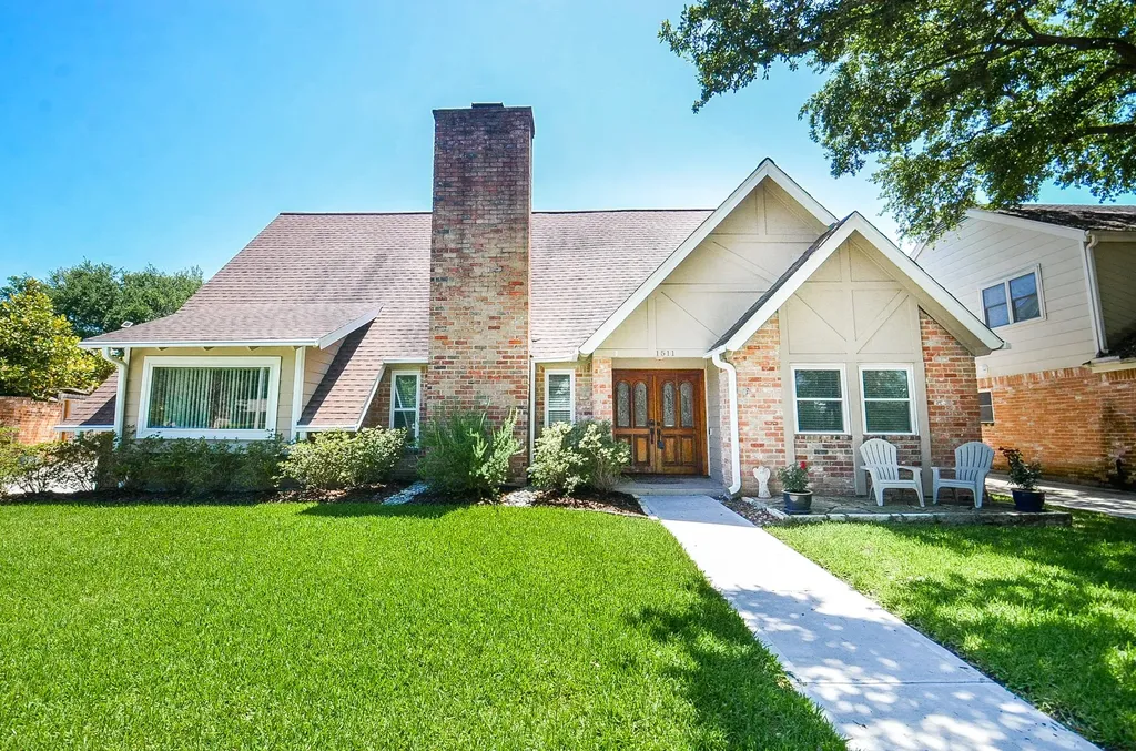 1511 Holly River Drive Houston TX 77077