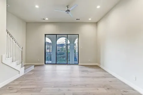 5209 Allen Street G Houston TX 77007