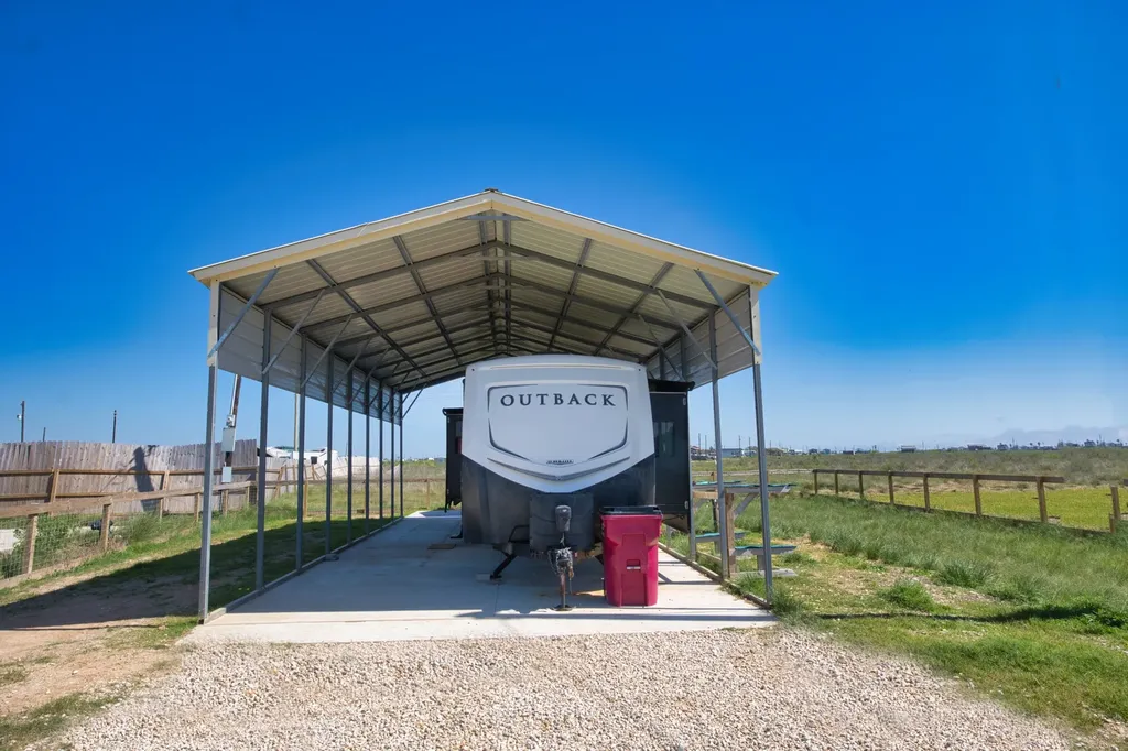1204 Bluewater Street Sargent TX 77414