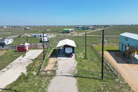 1204 Bluewater Street Sargent TX 77414