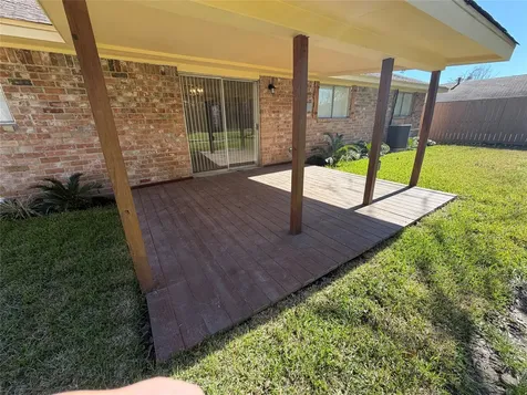 9227 Vanwood Street Houston TX 77040