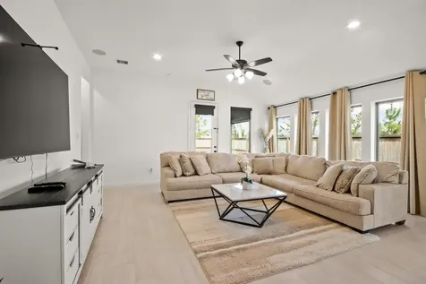 906 Sendero Trail Conroe TX 77304