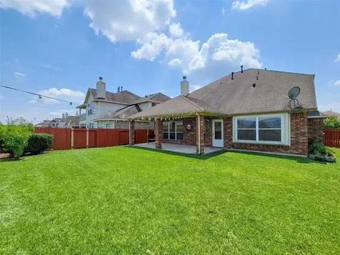 2913 Perdido Bay Lane Pearland TX 77584
