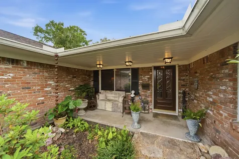 9910 Pine Lake Drive Houston TX 77055