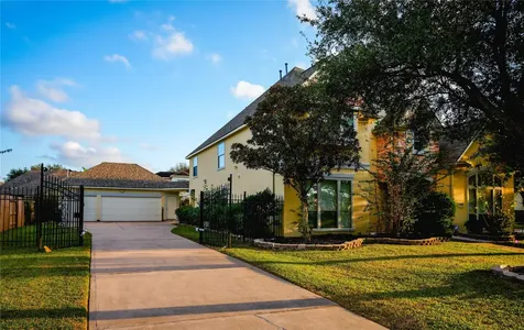 15127 Oldtown Bridge Court Sugar Land TX 77498