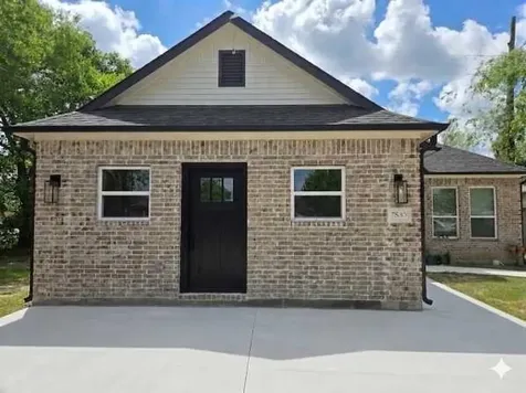 7830 Woodlyn Road B Houston TX 77028