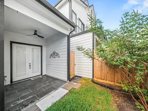 2416 Sumpter Street A Houston TX 77026