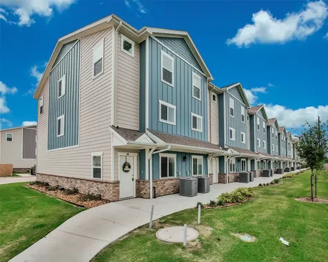21155 Gosling Road 31b Spring TX 77388