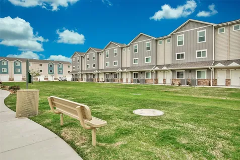 21155 Gosling Road 31b Spring TX 77388