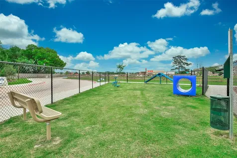 21155 Gosling Road 31b Spring TX 77388