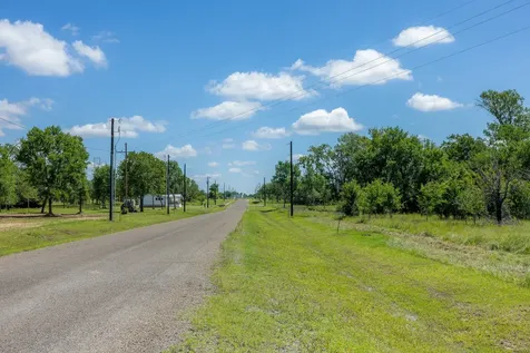 6534 Atakapan Trail Bedias TX 77831