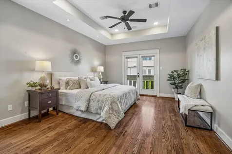 1957 Vermont Street Houston TX 77019