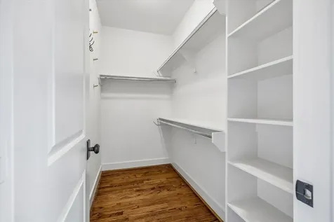 1957 Vermont Street Houston TX 77019