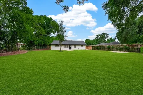 9527 Vanwood Street Houston TX 77040