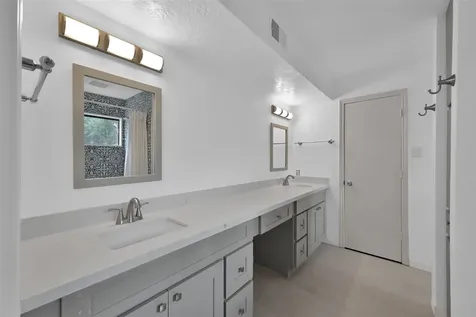 2 Alladdin Lane The Woodlands TX 77380