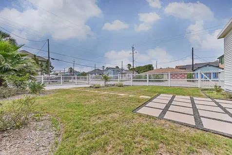 1127 Avenue M Galveston TX 77550