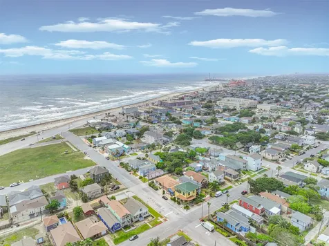 1127 Avenue M Galveston TX 77550
