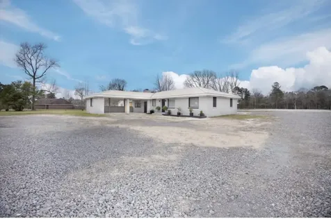 3709 Beaumont Liberty TX 77575