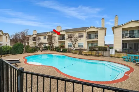 12565 Melville Drive 124 Montgomery TX 77356