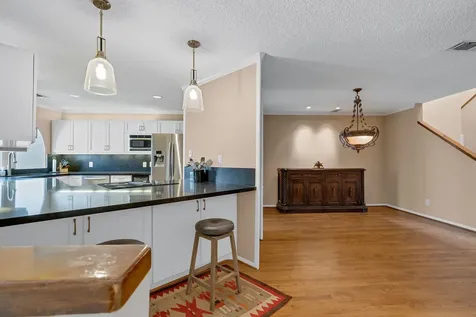 5084 Augusta Street Houston TX 77007