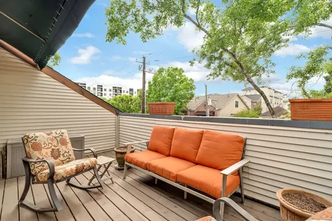 5084 Augusta Street Houston TX 77007